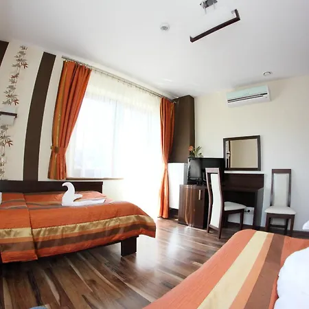 Mieszko Hotel 2*