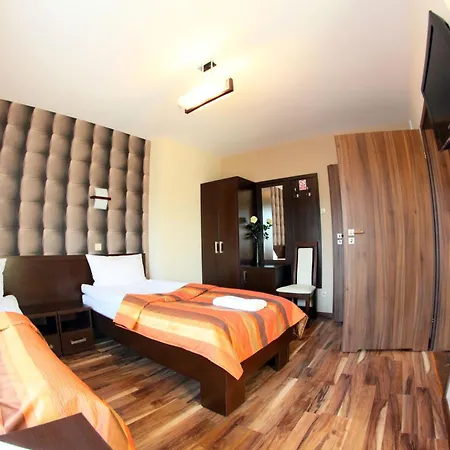 Mieszko Hotel 2*