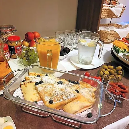 Mieszko Hotel 2*