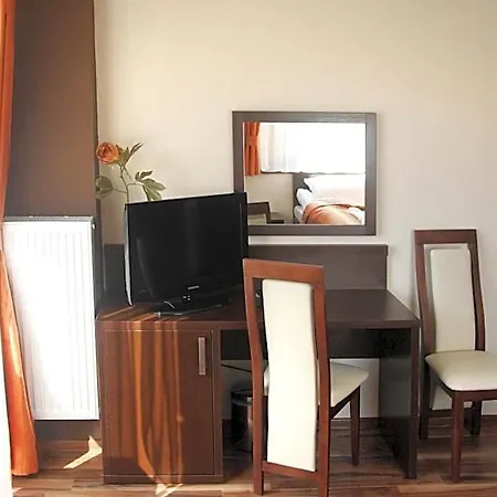 Mieszko Hotel 2*