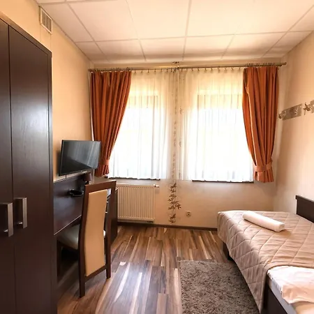 Hotel Mieszko 2*