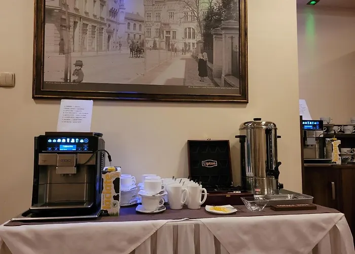 Отель Mieszko 2*