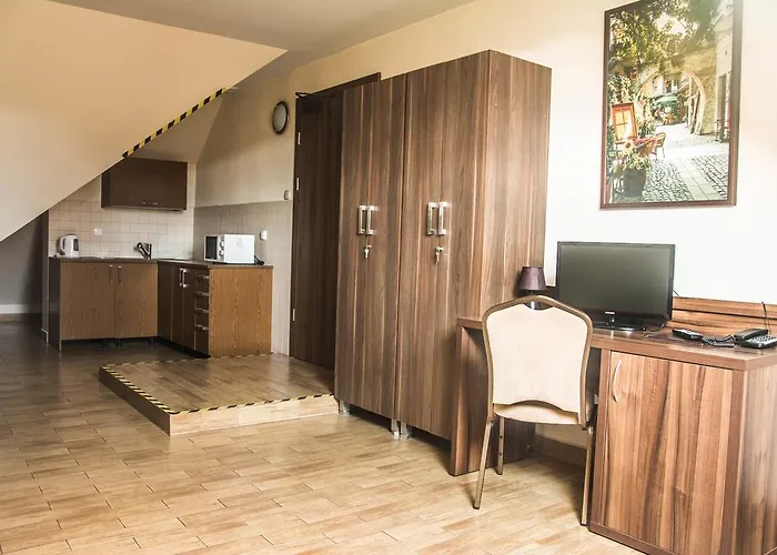 Mieszko Отель 2*